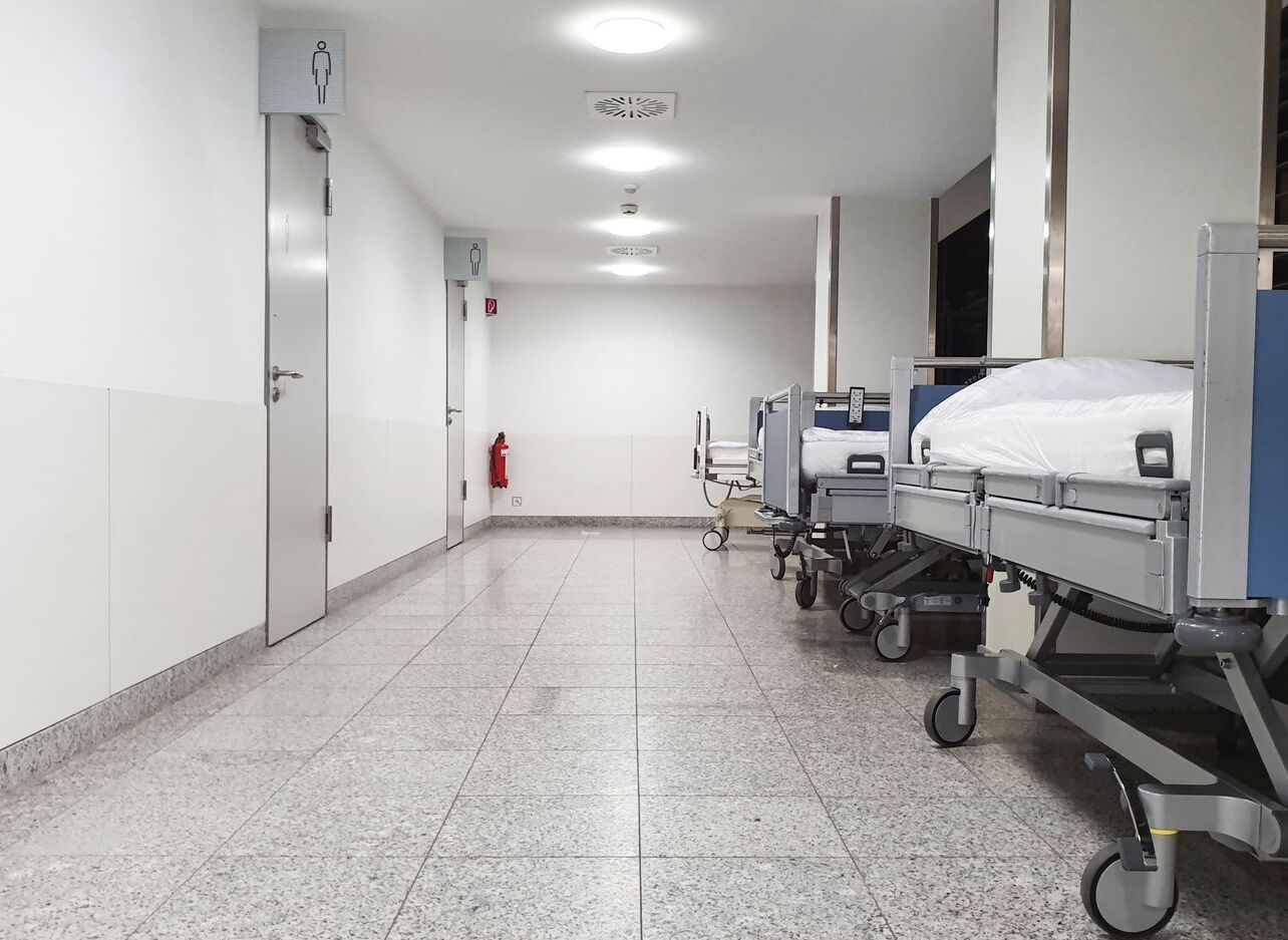 Monte-charge hôpital